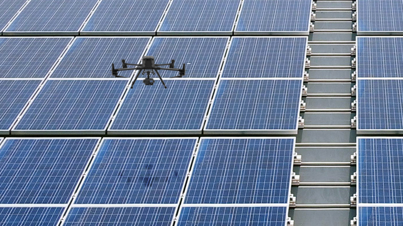 开云电竞以无人机搭配IR Sensor热显像技术进行全方面模块健检，有效降低人力成本并提升发电量
