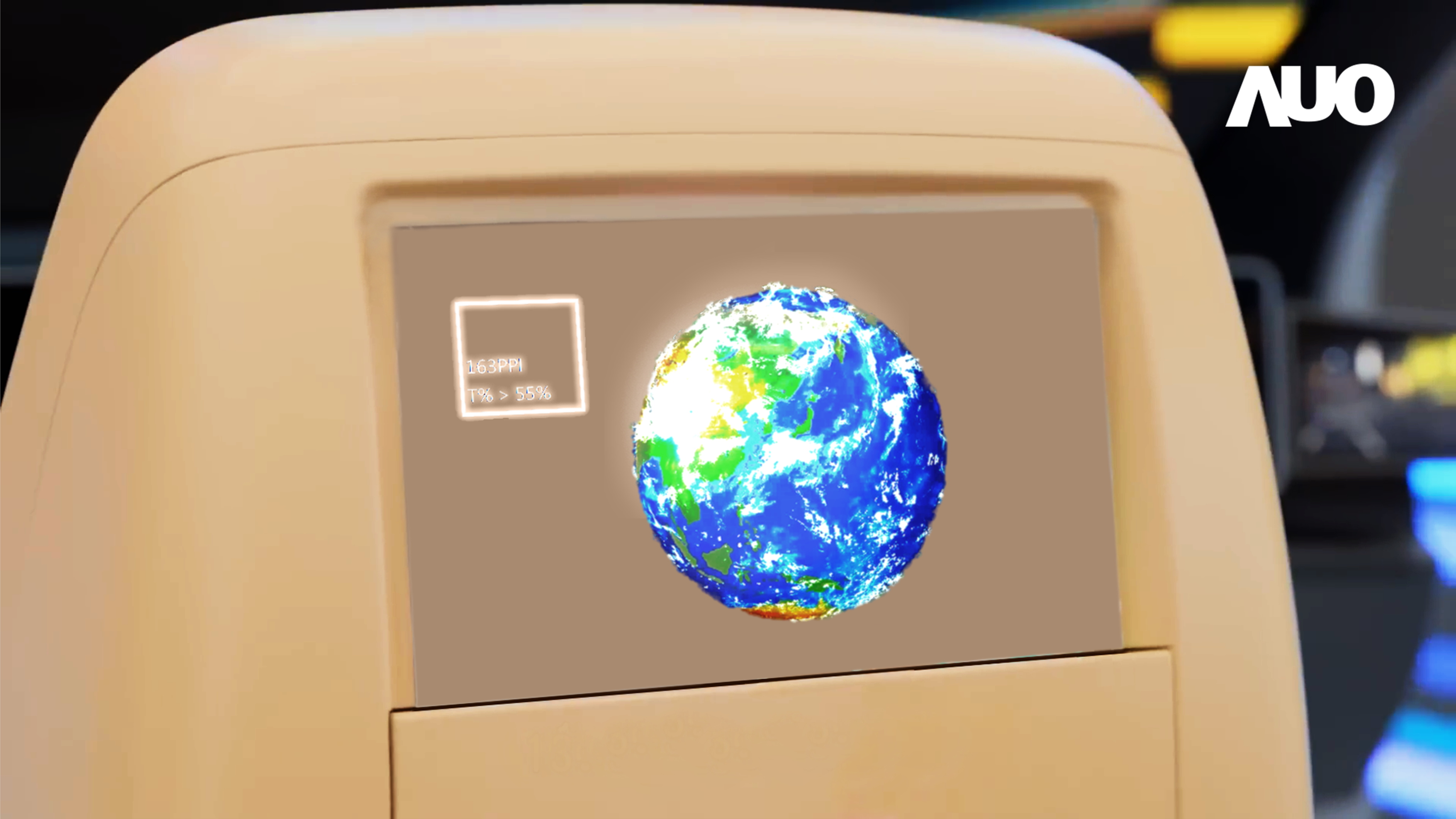 开云电竞突破设计与制程挑战，推出全球最高分辨率163ppi的13.5吋透明Micro LED面板，并积极布局智能车市场，以期拓展透明显示应用的可能性