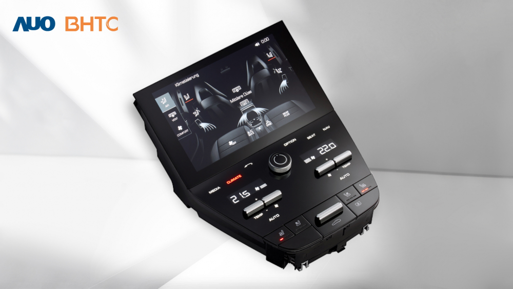 作為友達新生力軍，BHTC所展示的中央與後座鞍部的Display HMI產品，可處理多區恆溫控制、顯示畫面，呈現仿真3D車室分區；以力傳感技術精準傳遞觸感，並結合音量及震動反饋，防止意外啟動，提供使用者自然流暢、直觀且輕鬆駕馭的舒適介面