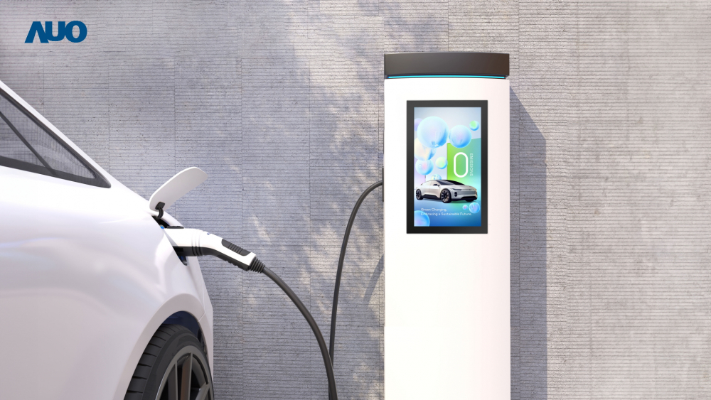 友達〝EVSE車用充電樁解決方案〞專為電動汽車充電樁設計，具有高亮度、克服戶外艱難環境的耐溫、耐紫外線等特性，並搭載散熱性及擴充性強的高效能工業電腦，可實現人機互動訴求，如資訊顯示、支付等應用